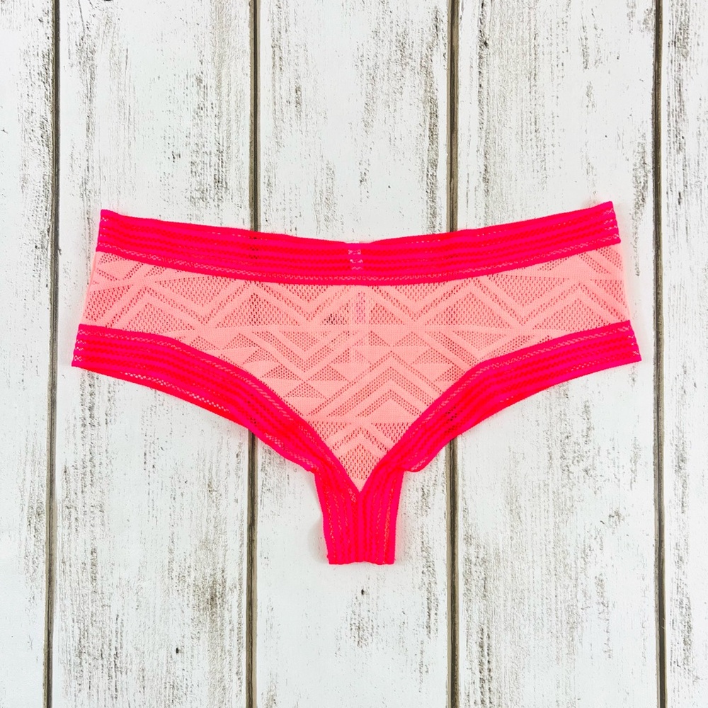 VS PINK Extra Low Rise Cheekster Medium